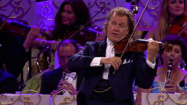 Falling In Love (Live)