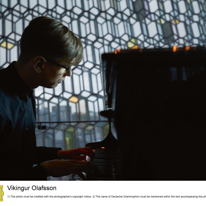 Vikingur Olafsson – Philip Glass: Piano Works