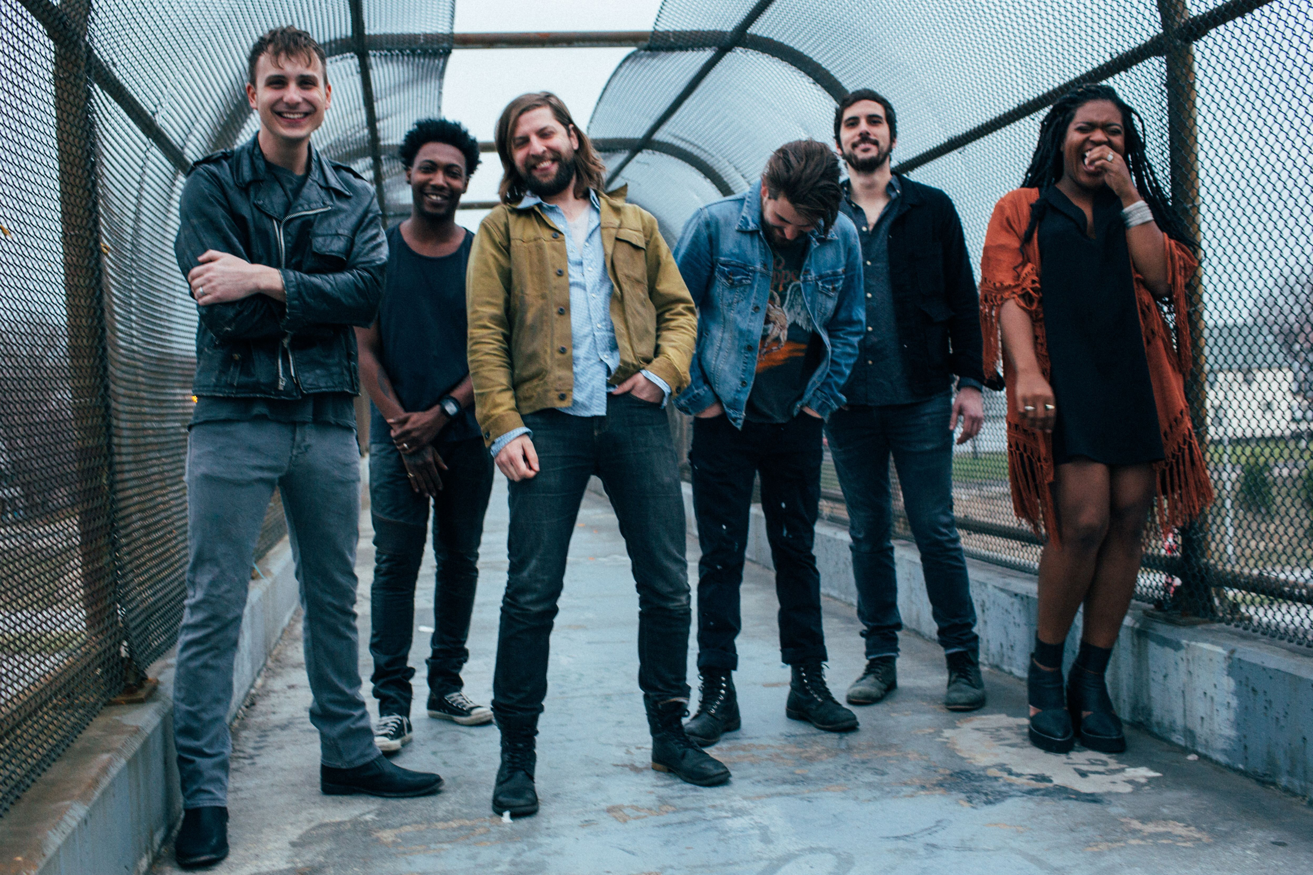 Welshly arms песни. Welshly Arms группа. Welshly Arms фото. Legendary Welshly Arms. Legendary Welshly Arms обложка.