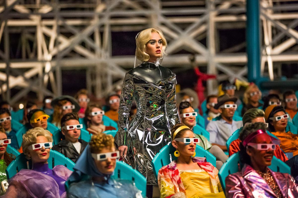 Katy Perry - Chained To The Rhythm