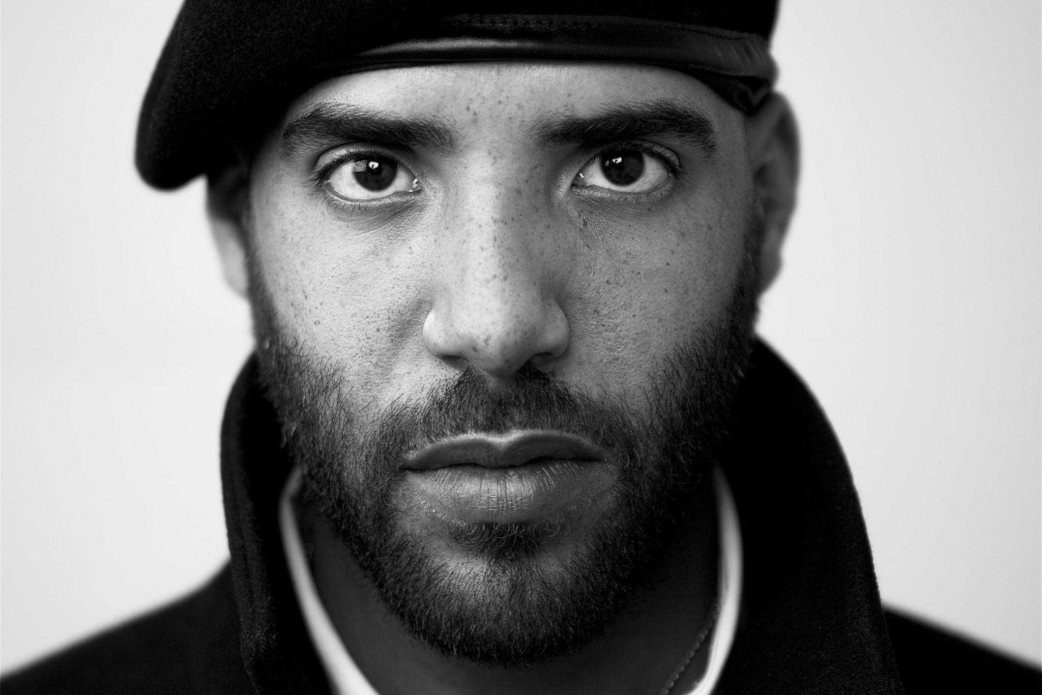 Kamasis Kumpel - Miles Mosley kommt nach Berlin Kamasis Kumpel - Miles Mosley kommt nach Berlin