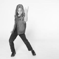 Metalkinder Poser