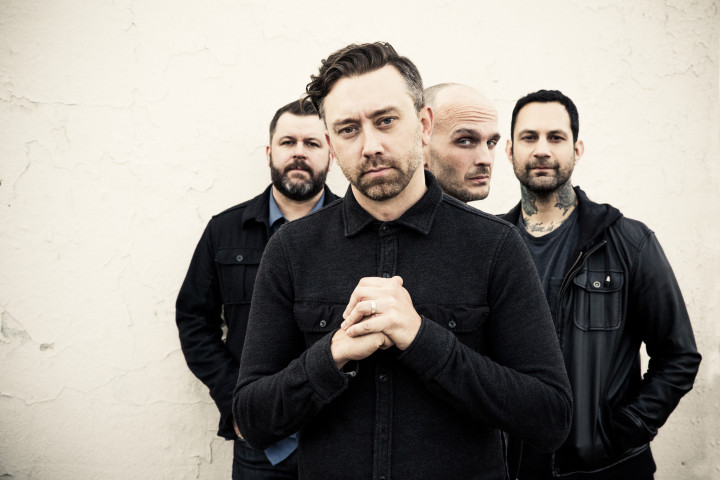 Rise Against "Wolves" 2017