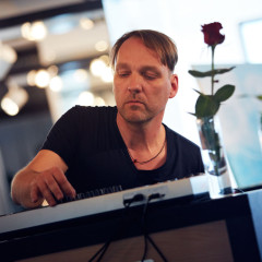 Arnold Kasar