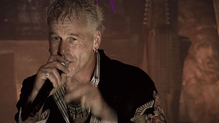 Feuertaufe ("Der Samstag" - Live von der Loreley Freilichtbühne)