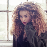 Ella Eyre