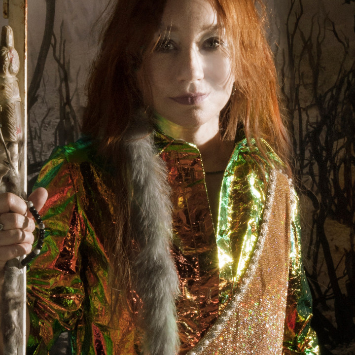 Tori Amos – Native Invader 1