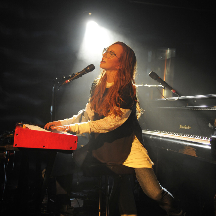 Tori Amos – Native Invader Live (2)