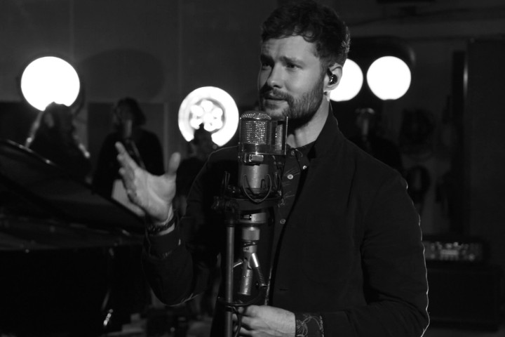 You Are The Reason (1 Mic 1 Take/Live From Abbey Road Studios)