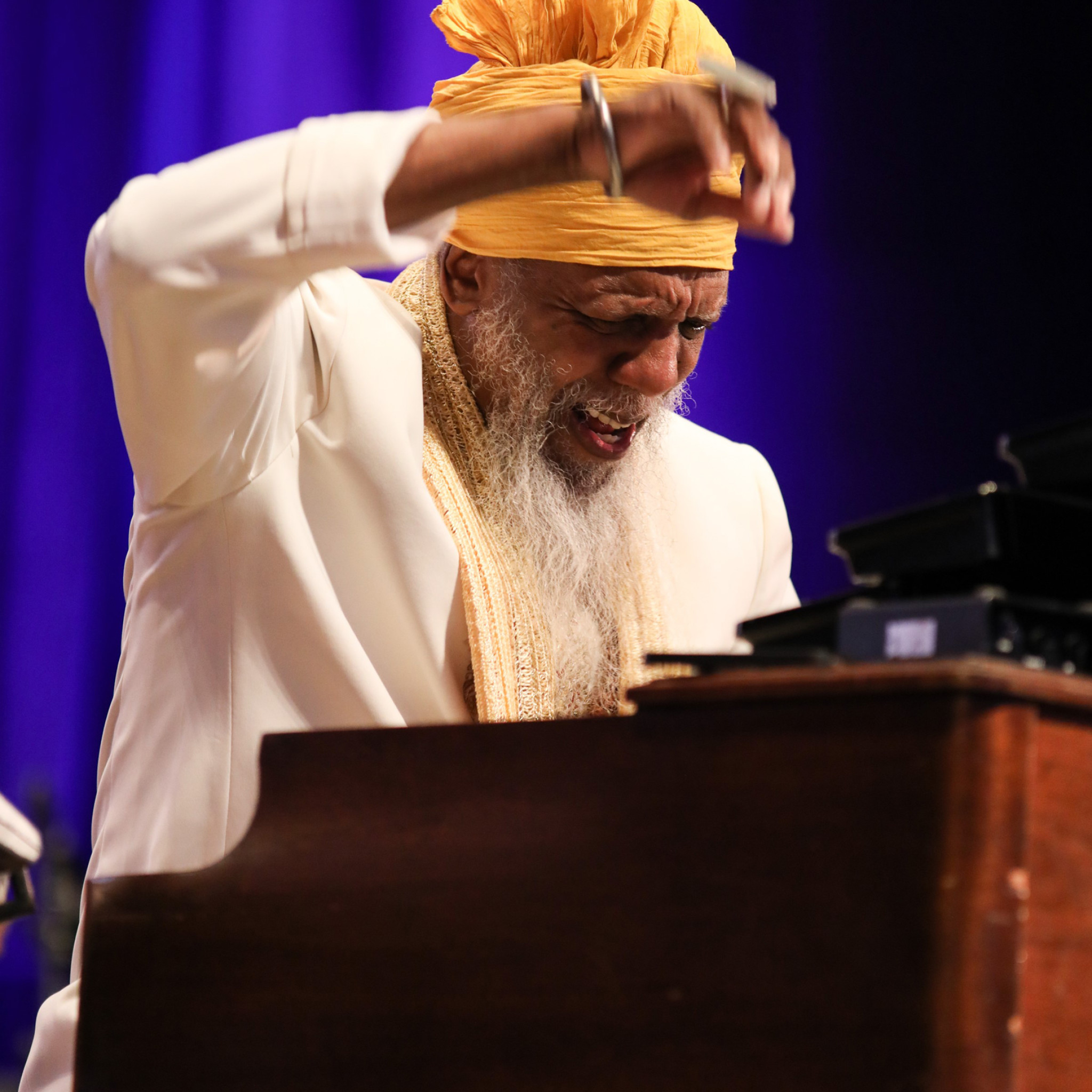 Dr. Lonnie Smith - All In My Mind