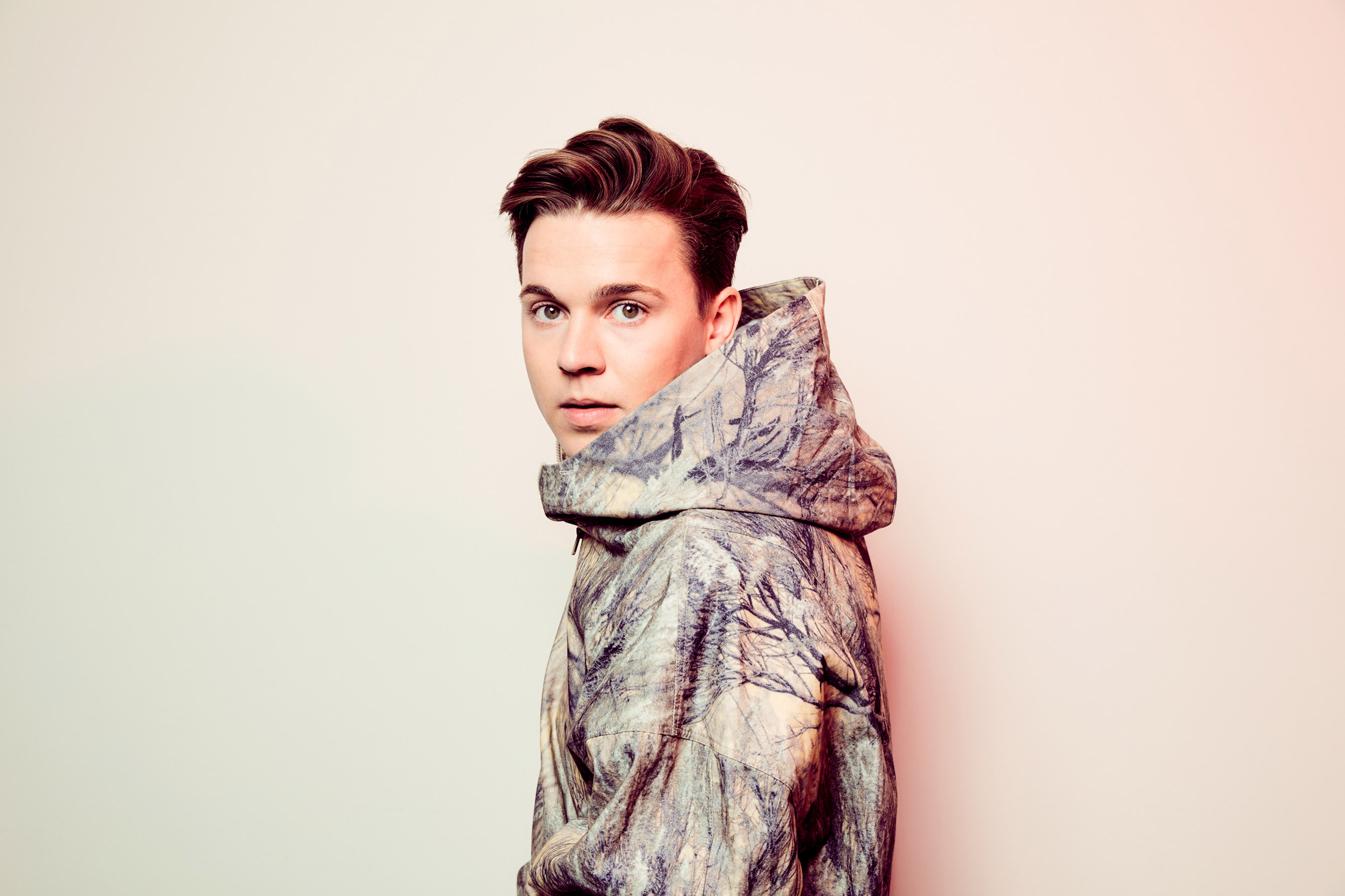 Felix jaehn. Феликс йен. Felix Jaehn i 2018. Felix Jaehn Felix Kurt Jähn.