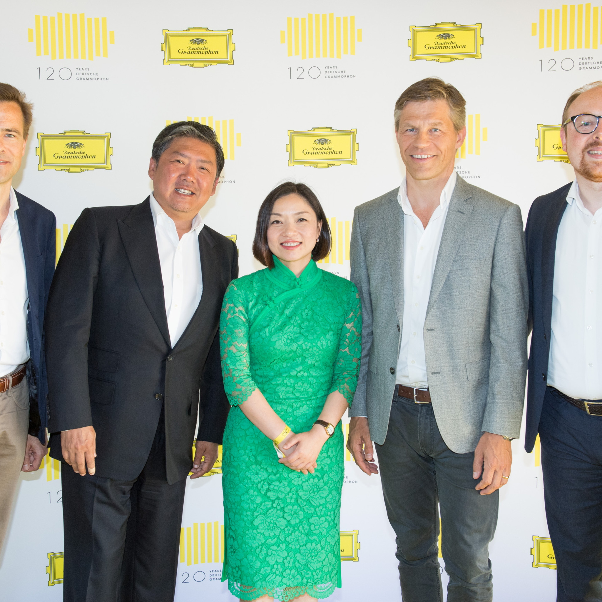Philipp Justus, Long Yu, Fedina Zhou, Frank Briegmann, Clemens Trautmann