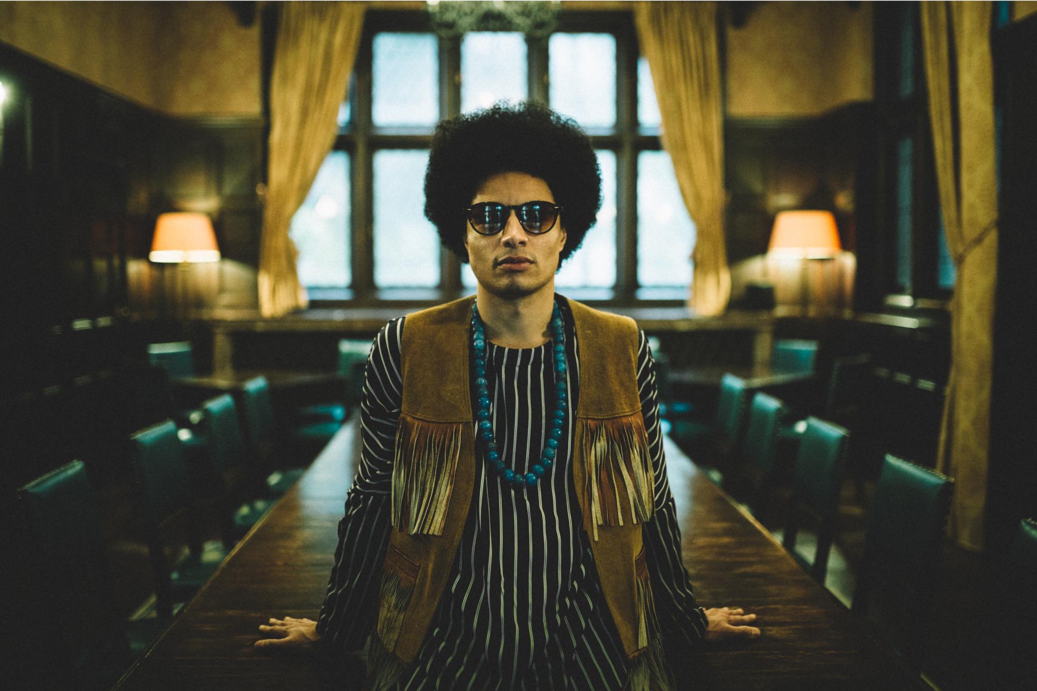 Lean On Me live - José James im Berliner Heimathafen