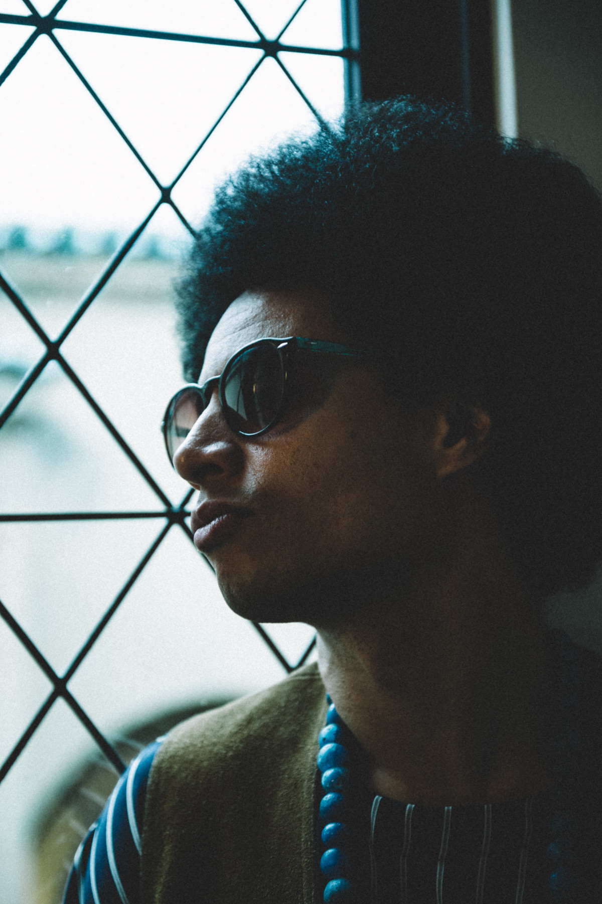 José James - Lean On Me (2)