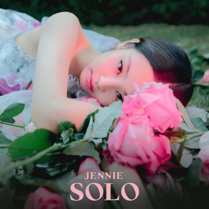Jennie - Solo Single Cover