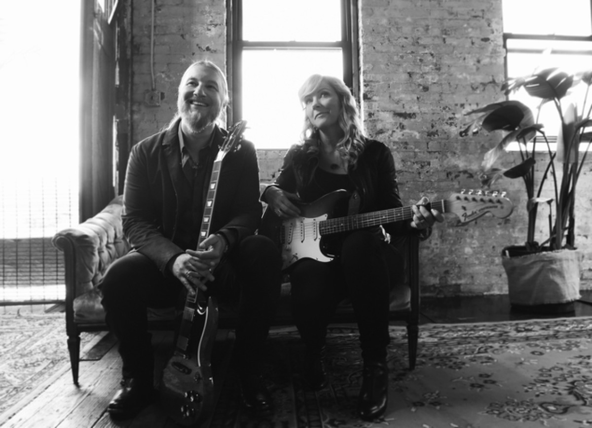 TTB_PublicityPhoto_Credit_ShervinLainez_Duo_BW_GeneralUse1