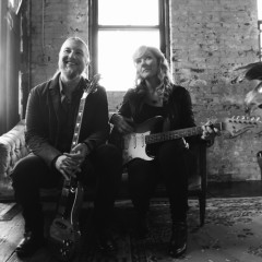 TTB_PublicityPhoto_Credit_ShervinLainez_Duo_BW_GeneralUse1