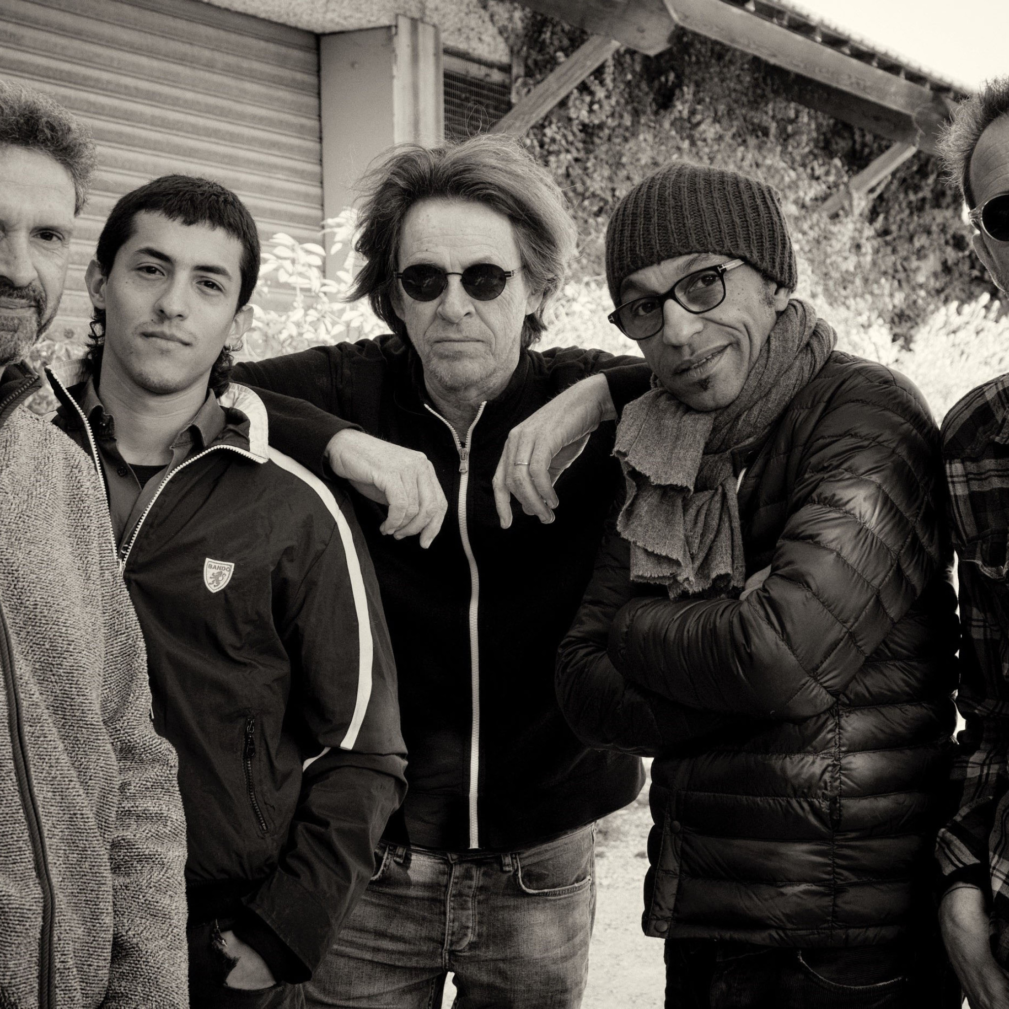 Mike Lindup, Santiago Arias, Dominic Miller, Manu Katché, Nicolas Fiszman