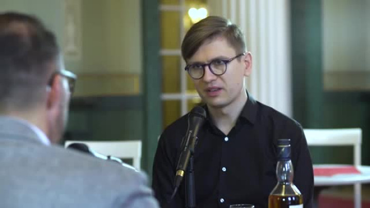 Víkingur Ólafsson im Gespräch über Bach
