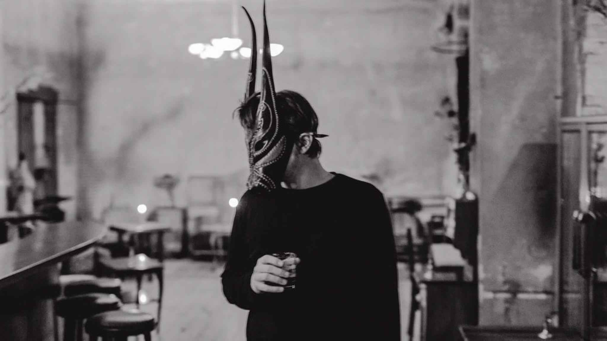 Momente der Einsamkeit – "Alone" von Lambert