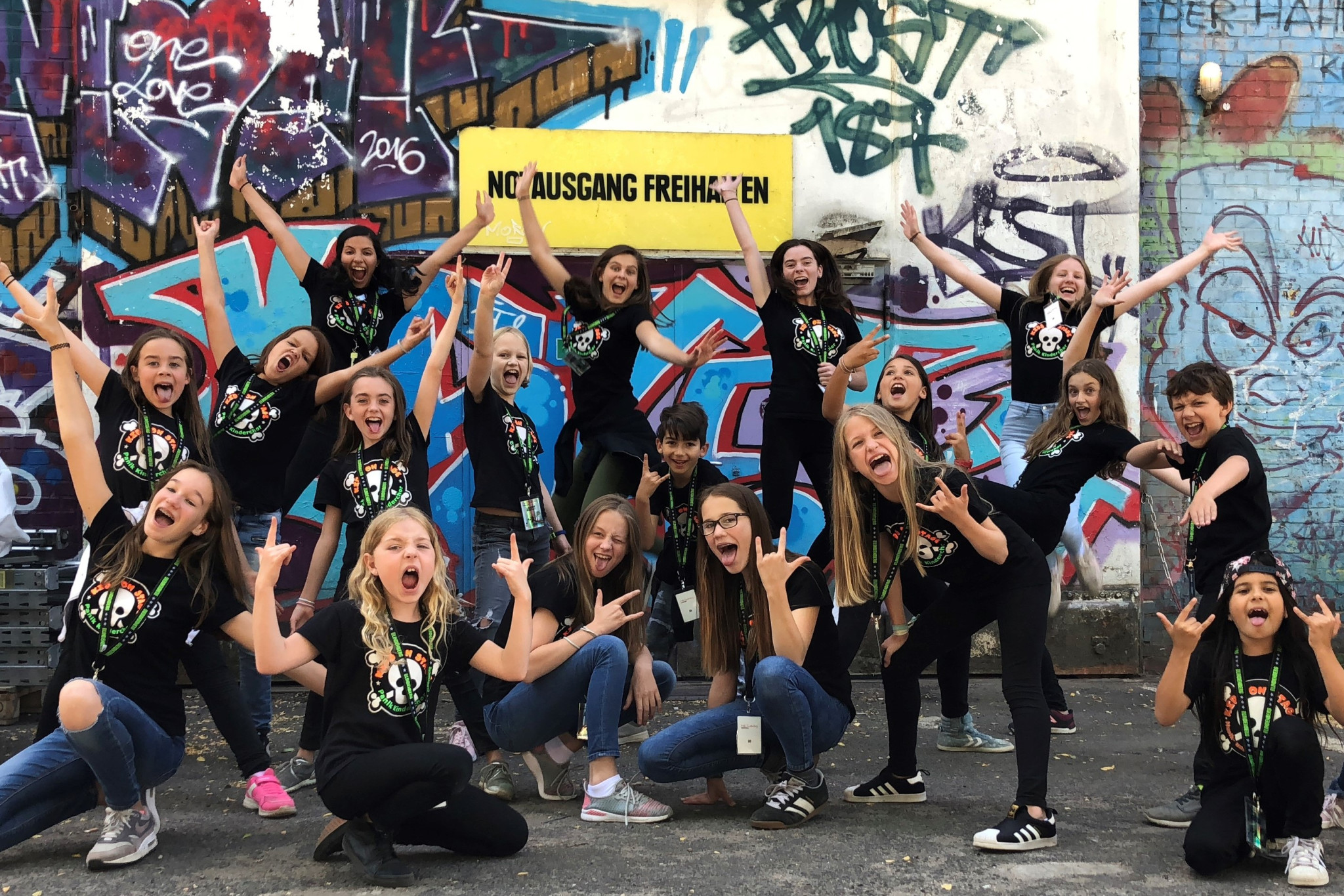 Die Themen der "Generation Morgen" –KIDS ON STAGE geben der Jugend mit ihrem Debütalbum eine Stimme