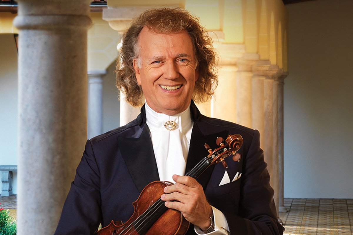 André Rieu | News | André Rieu veröffentlicht zauberhafte Live-DVD "Eine romantische Sommernacht in Maastricht"