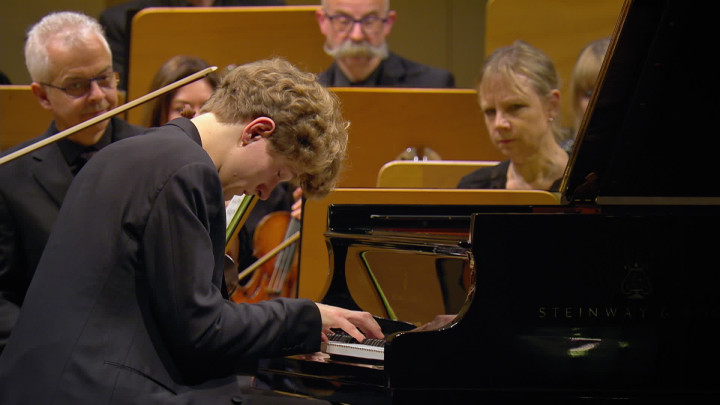 Beethoven: Piano Concerto No. 3: II. Largo