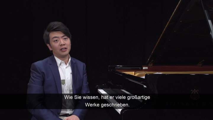 Spricht über Tschaikowskys "Sweet Dreams"