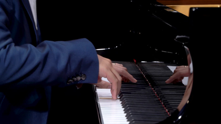 Über Kuhlaus Piano Sonatine in C-Dur, Op. 20 Nr. 1 - 2. Andante