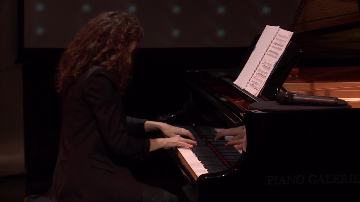 Donizetti: Una furtiva lagrima, Act II, Scene 8 (Live from Yellow Lounge Berlin)