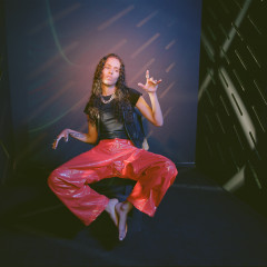 070 Shake Pressebild 2020 (1)