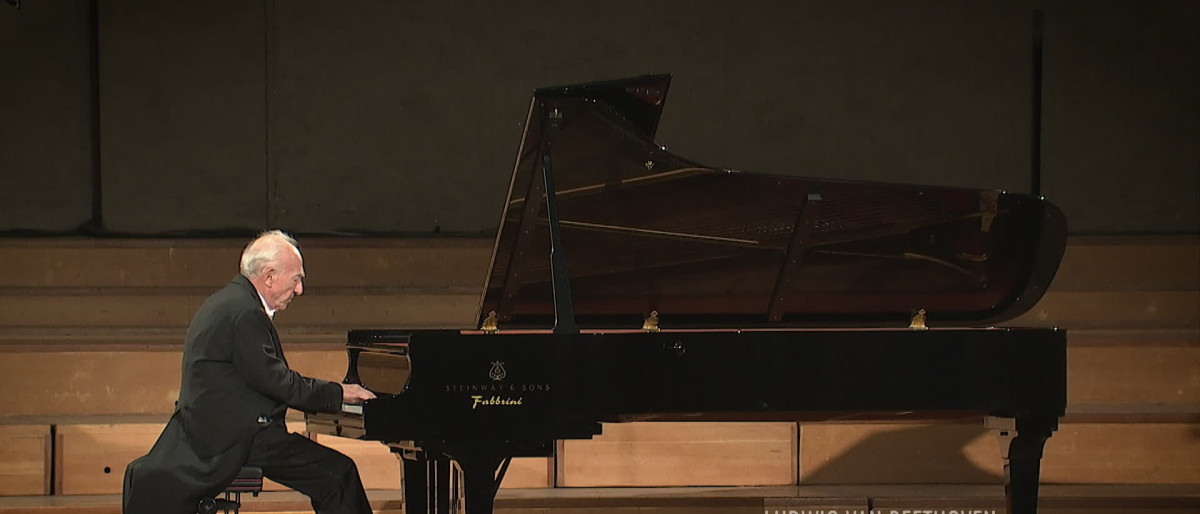 Beethoven: Piano Sonata No.30 in E major, Op. 109: 1. Vivace ma non troppo