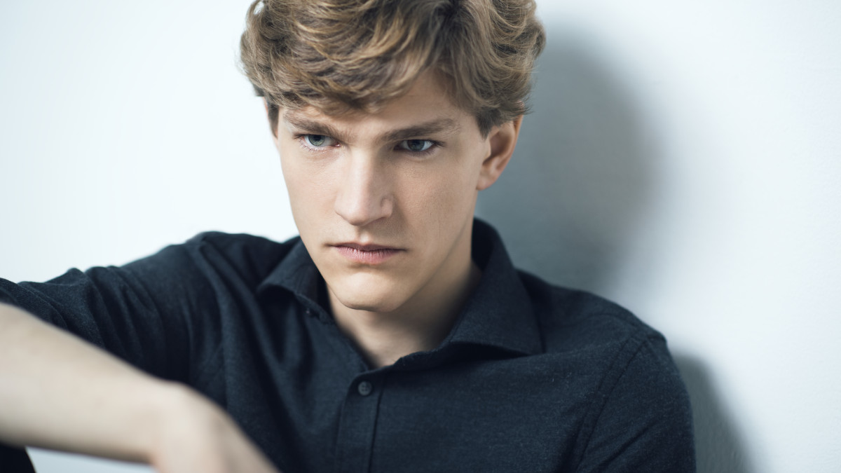 Jan Lisiecki - Overview | Deutsche Grammophon