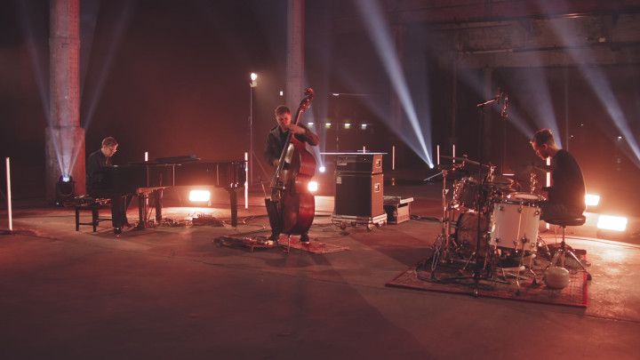 F Maj Pixie (Live)