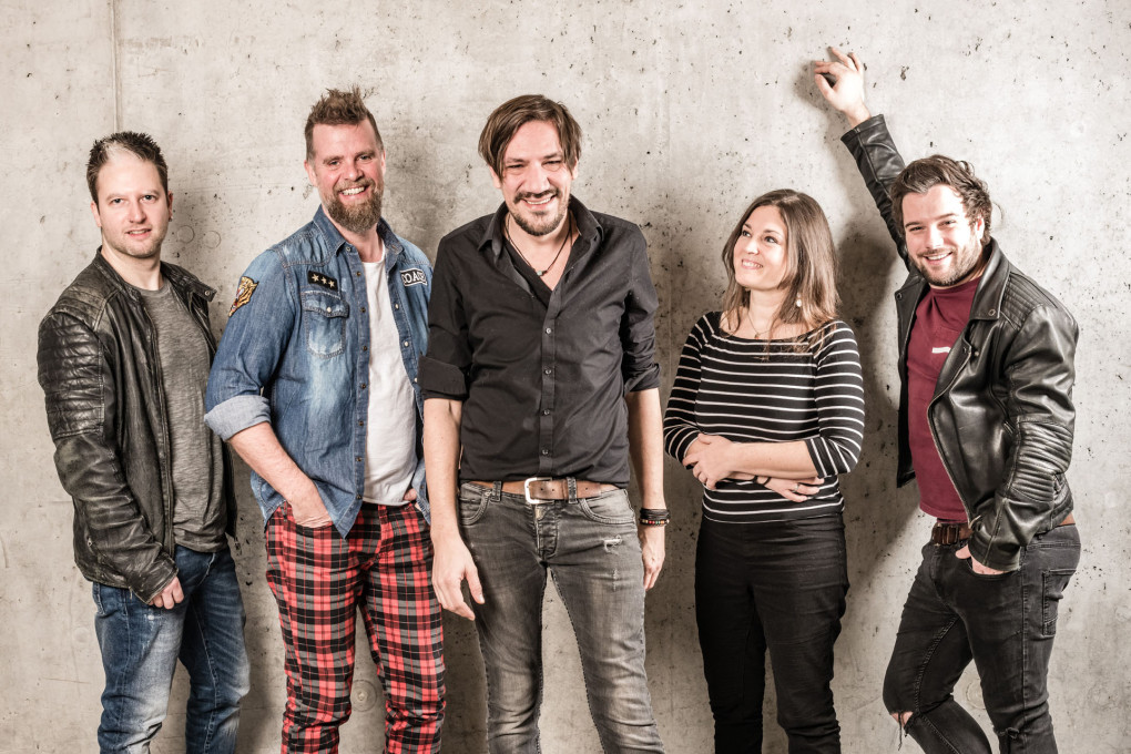 Alle Achtung - Footer
