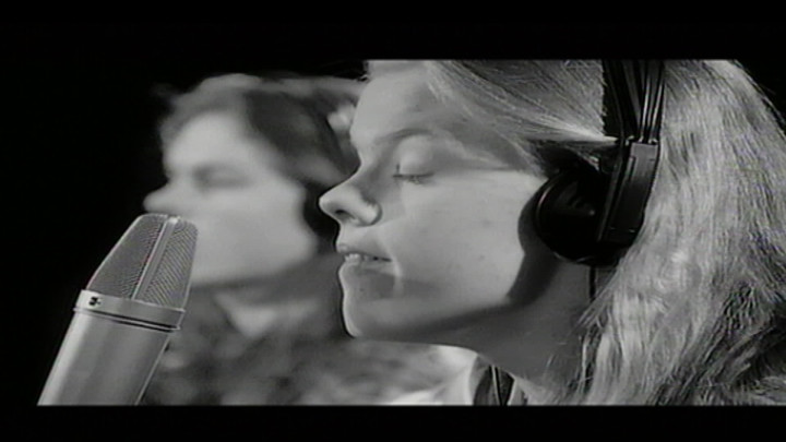 The Kelly Family - I Can´t Help Myself