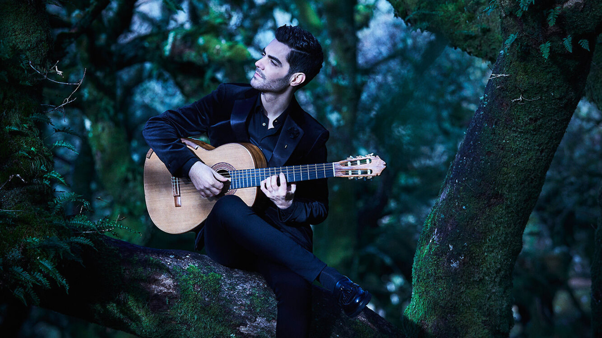 "The Moon & The Forest" – Miloš erweitert mit seinem neuen Album die Gitarrenliteratur