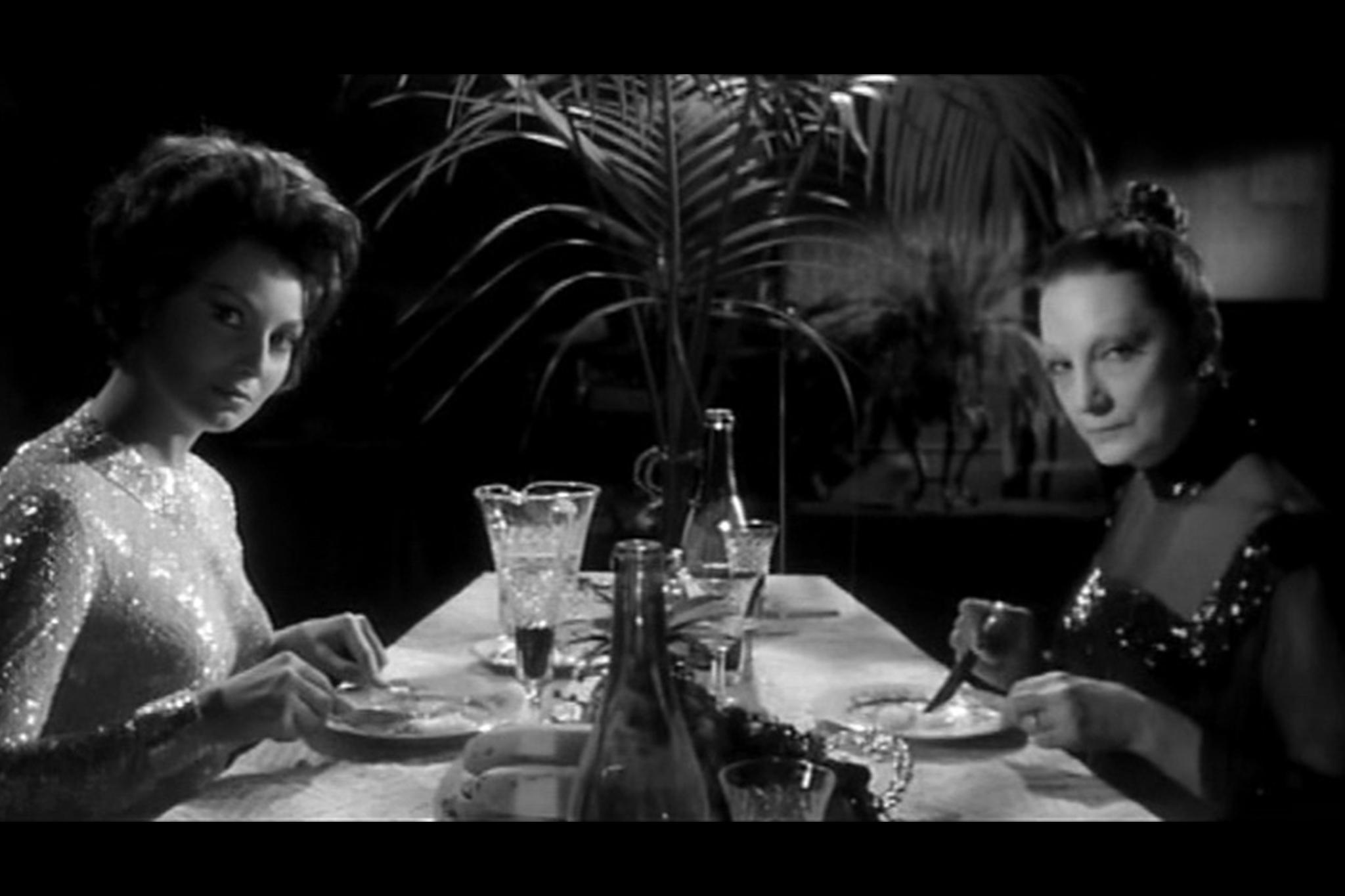 Rosanna Schiaffino und Sarah Ferrati in "La strega in amore"