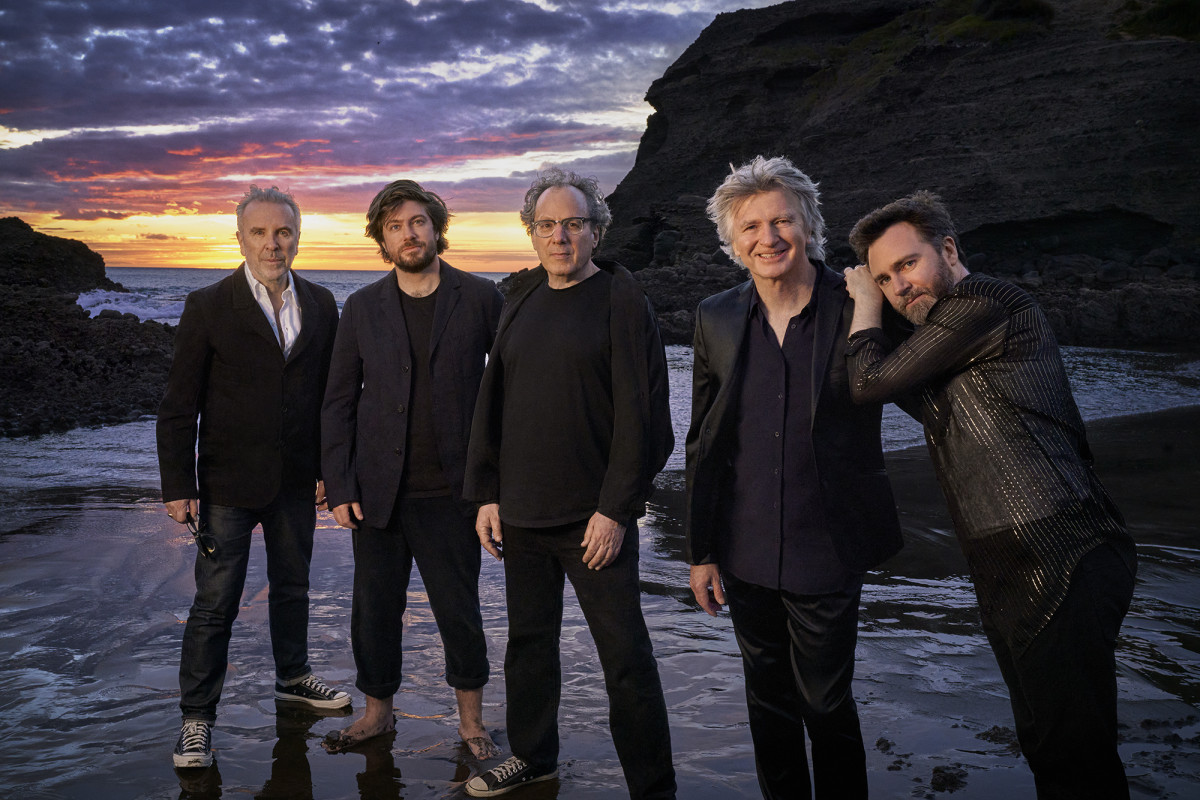 Crowded House 2021