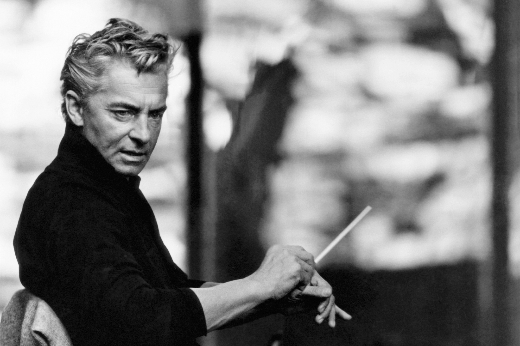 Von karajan. Герберт фон Караян. Эльетта фон Караян. Арабель вон Караян. Караян Вагнер.