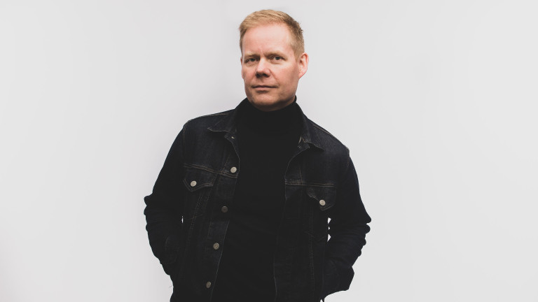Max Richter announces his new orchestral album 'Exiles' Max Richter