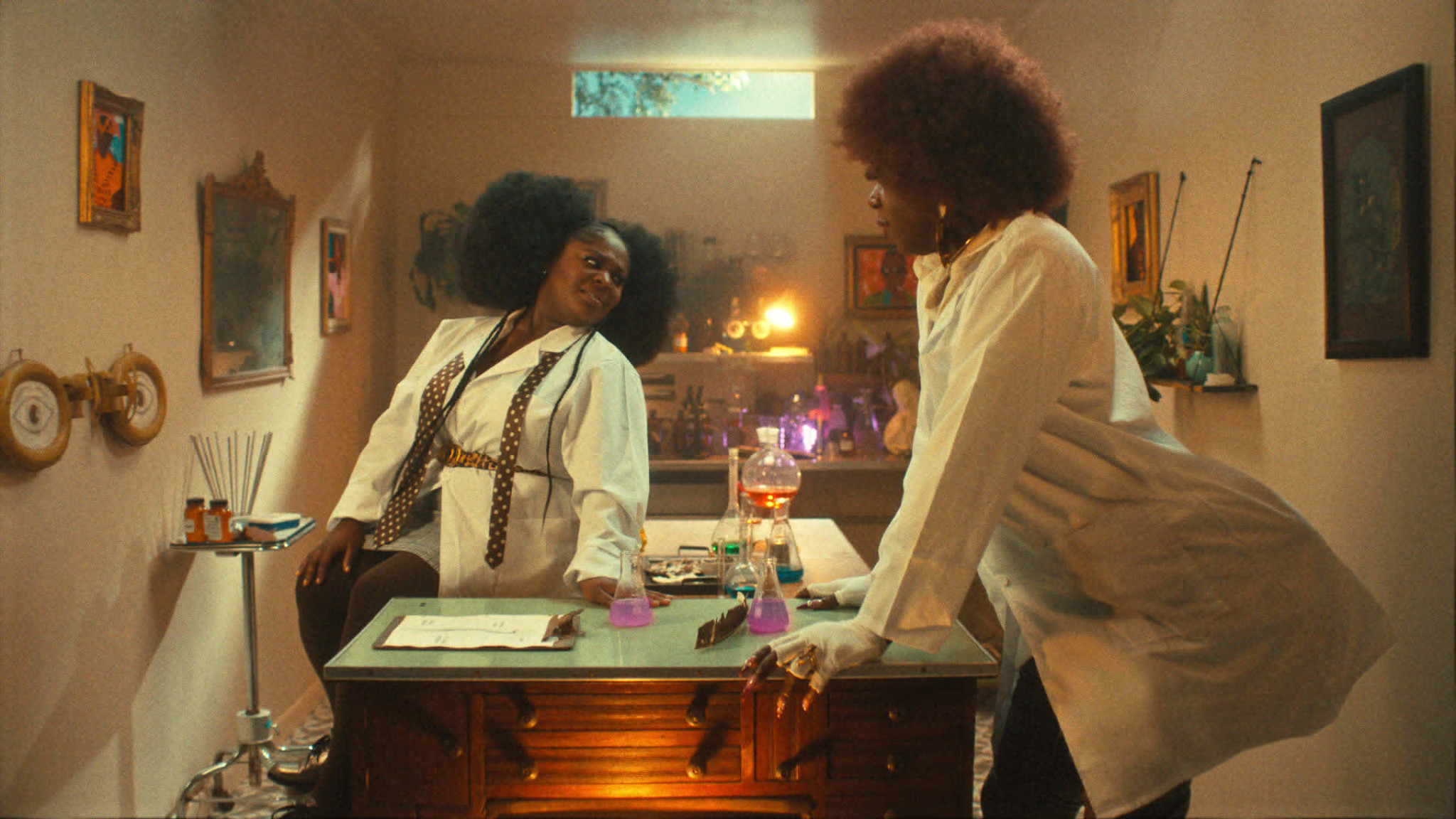 BIG (feat. Big Freedia)