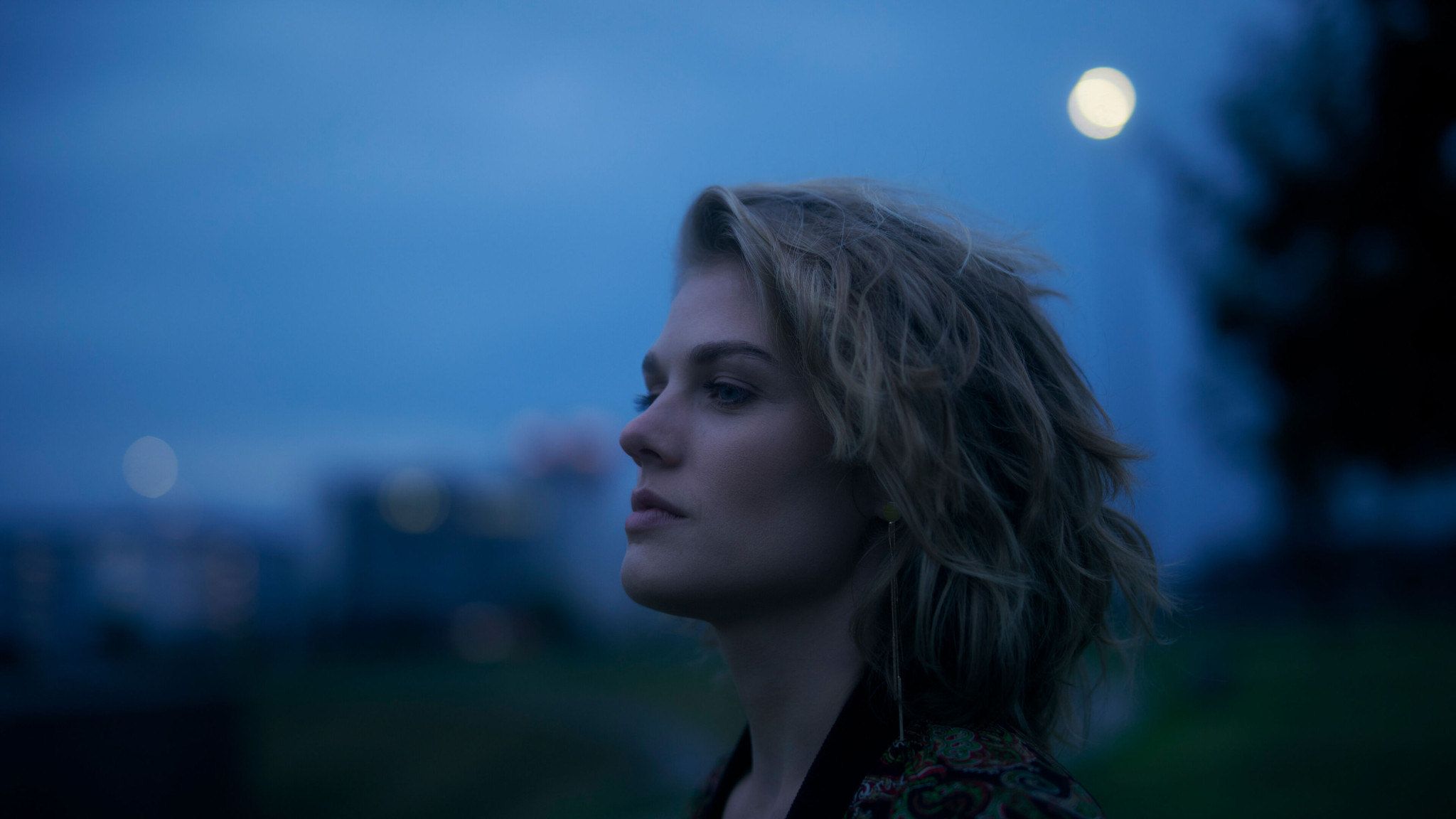 Klangliche Schattenspiele – Magdalena Hoffmanns Album "Nightscapes" zelebriert den Zauber der Nacht 