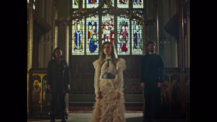 Uh Oh (Acoustic Session)