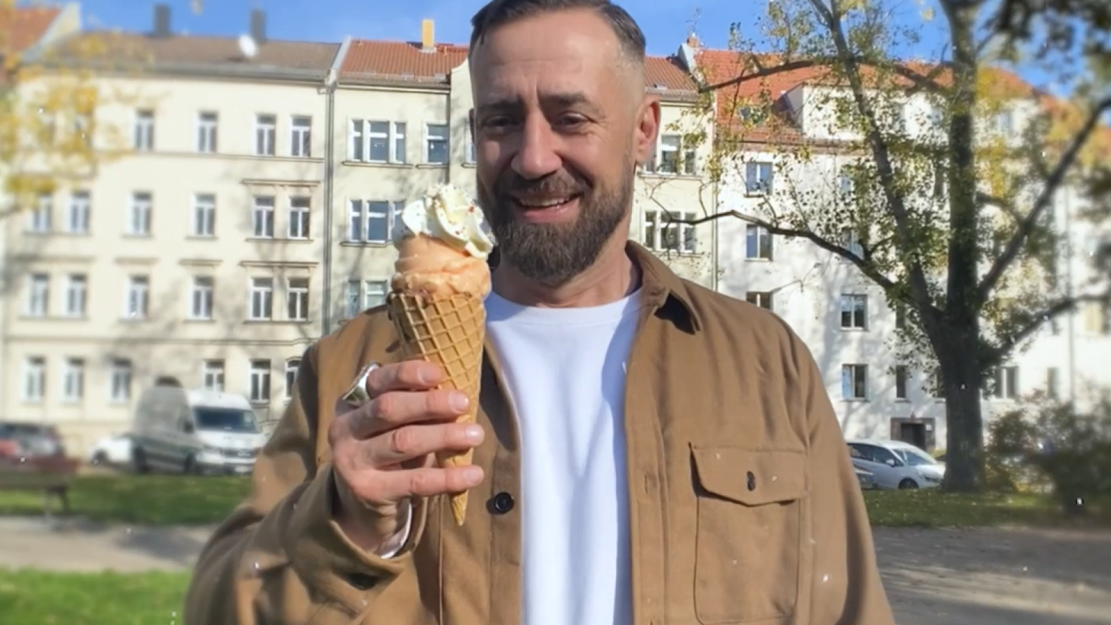 Multitaltent Bürger Lars Dietrich mit coolem neuen Ohrwurm “Ärgerlich“