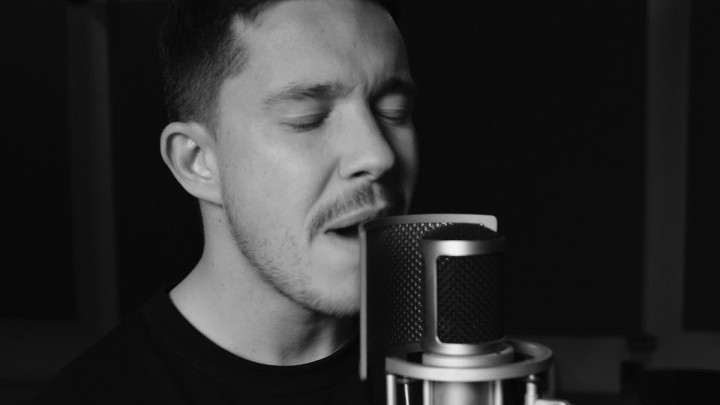 In Your Arms (For An Angel) (Acoustic Version)