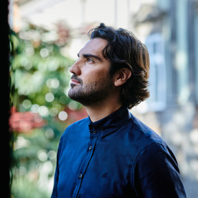 Jonathan Tetelman - Photo Gallery | Deutsche Grammophon