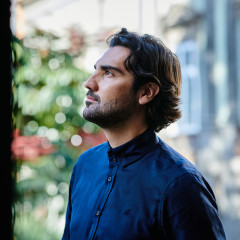 Jonathan Tetelman