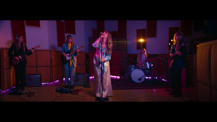 Hospital (Live Performance at Valentine Studios / 2022)