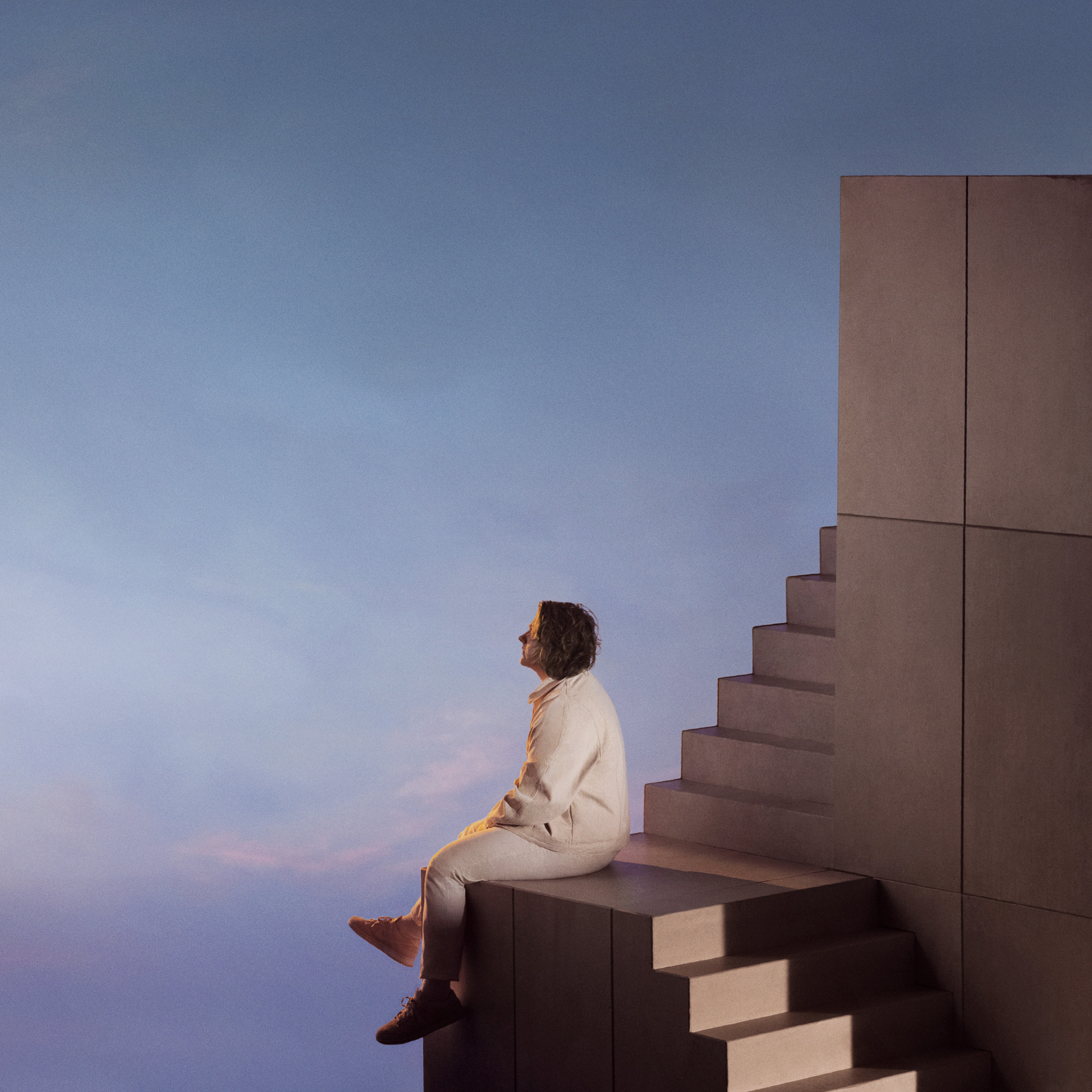 LewisCapaldi-BrokenByDesireToBeHeavenlySent-3000x3000.jpg